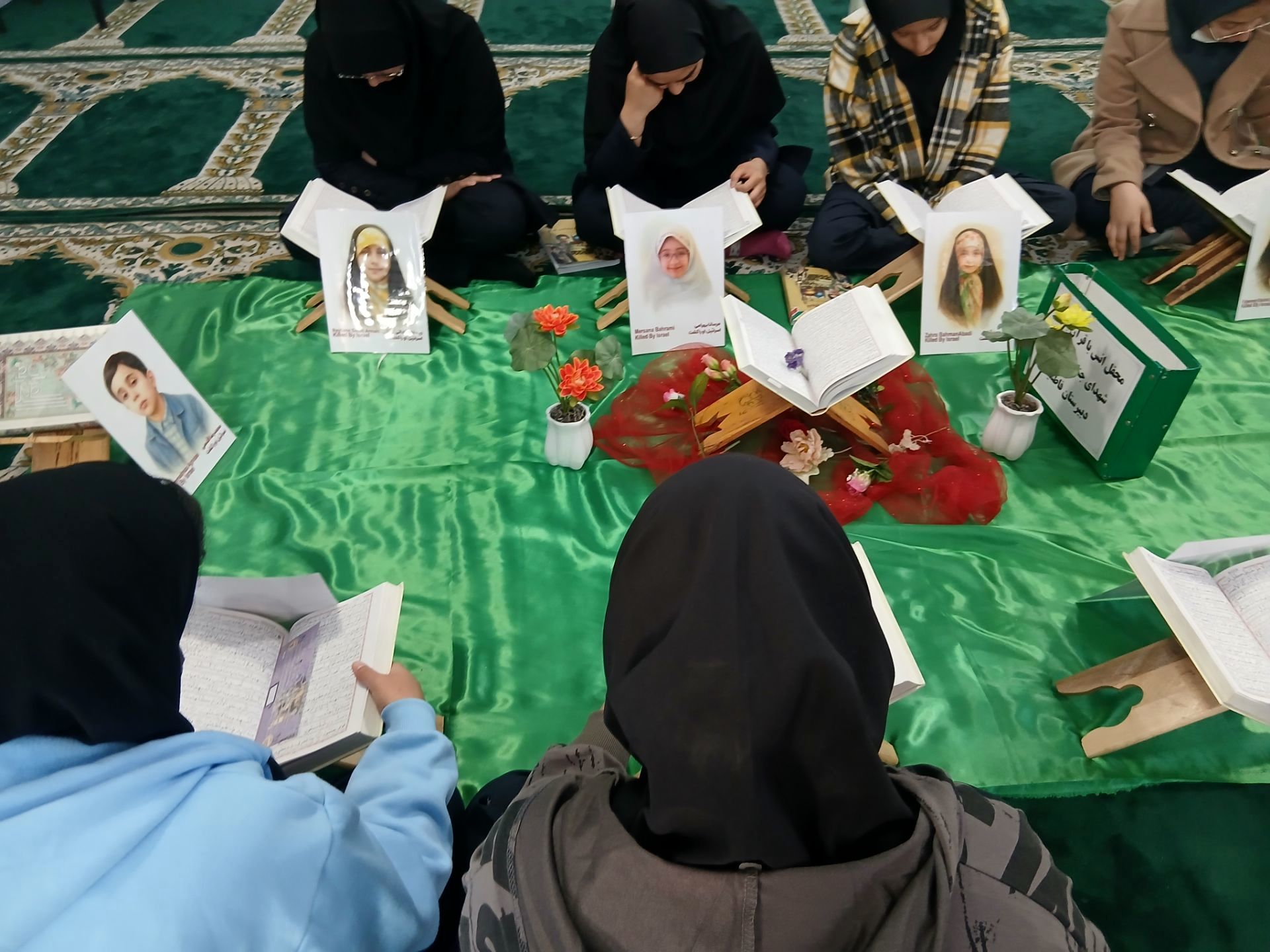 محفل انس با قرآن در دبیرستان دخترانه فاطمیه 