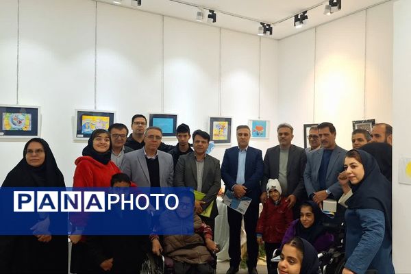 هم‌صدایی دل‌ها در سکوت و توانایی