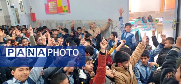 جشن یلدا و شور و نشاط در مدرسه فرهنگ شهیدان تهامی خلیل آباد