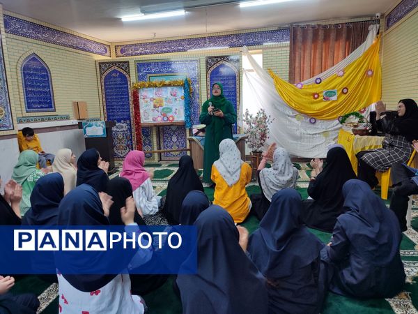 جشن میلاد بانوی صبر و شجاعت در دبیرستان شهید بهشتی