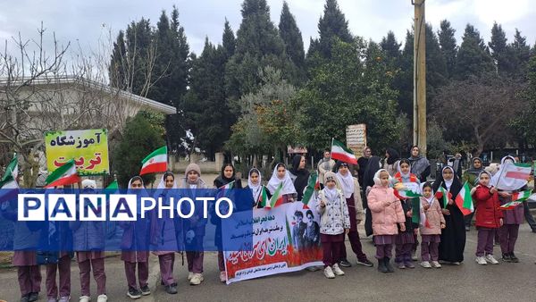 پیاده‌روی خانگی به‌مناسبت دهه فجر در گلوگاه