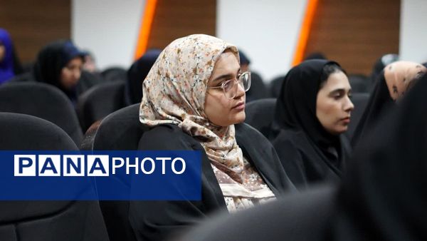 افتتاحیه جلسات جهاد تبیین معلمانه و گروه‌های پیشرفت مدارس