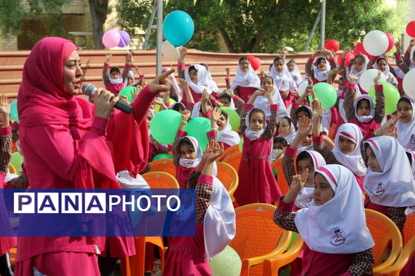 زنگ هفته ملی کودک در بوشهر