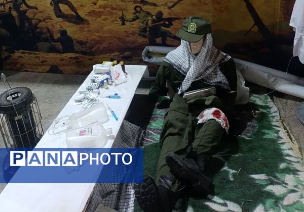 نمایشگاه شهدا به‌مناسبت هفته دفاع مقدس در‌شهر مهستان 