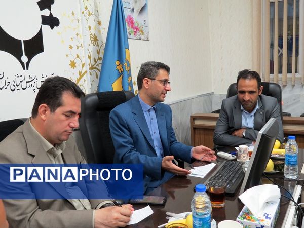 نشست معاون پیشگیری و تشخیص توانبخشی سازمان آموزش پرورش استثنایی کشور با مدیران مرکز  استان