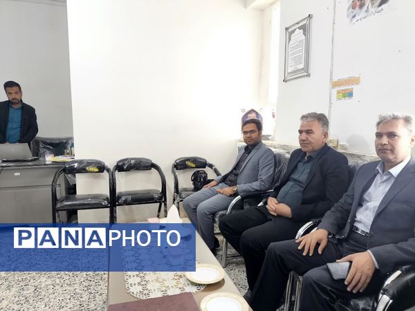 بازدید معاون پرورشی و کارشناس فرهنگی اداره آموزش پرورش  کاشمر از دبستان شهید پسندیده فدافن