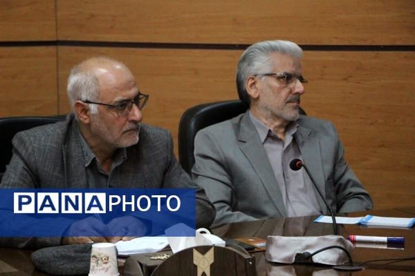 نشست خبری رئیس دانشگاه آزاد اسلامی یزد با اصحاب رسانه