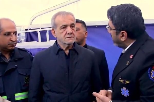 بازدید سرزده رییس‌جمهور از ایستگاه سلامت نوروزی اورژانس تهران