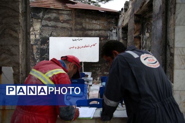بازدید مدیرکل آموزش‌وپرورش گیلان از رقابت‌های ملی «آماده» در بندرانزلی