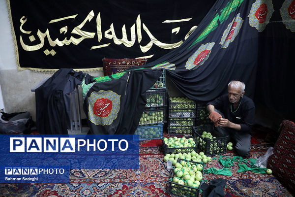 عزاداری روز تاسوعای حسینی در هیات سقاهای همدانی مقیم مرکز