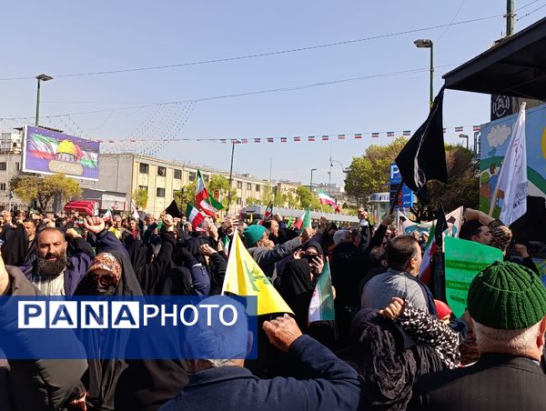 شرکت با شکوه مردم مشهد در راهپیمایی روز جهانی قدس