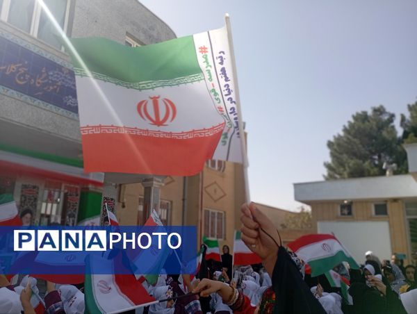 طلوع شکوفه‌های امید در دبستان امین زاده فاروج 