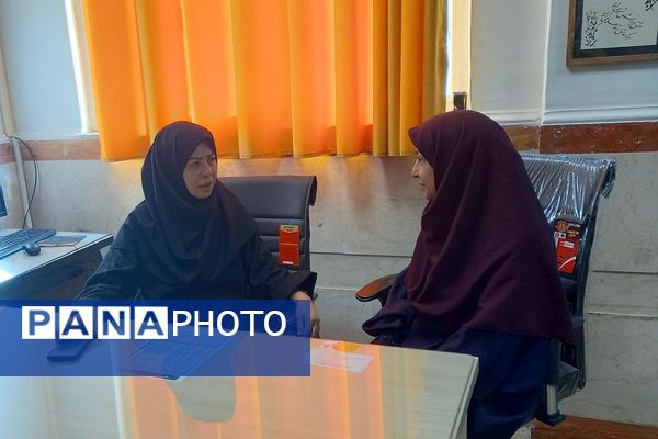 برگزاری کارگاه توانمندسازی نیروی انسانی ویژه نومعلمان در دبستان علی اکبر طالبی ناحیه یک شهرری