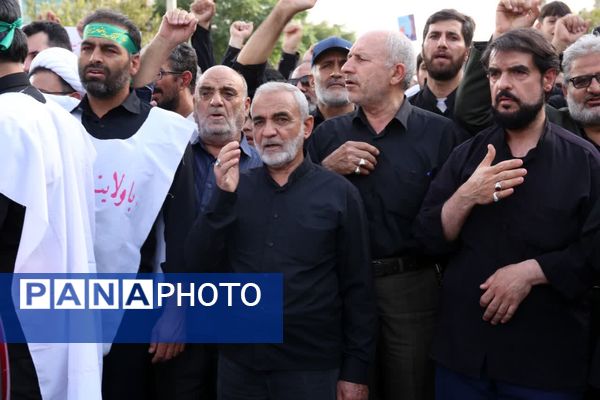 اعلام انزجار مردم قم از یاوه گویی‌های استکبار جهانی با راهپیمایی «عهد خون»