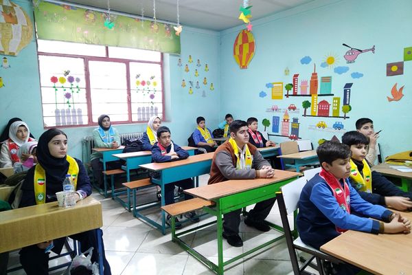 تشکیل کارگاه آموزش  تشکیلاتی، مهارتی و معرفتی  پیشتازان ، ویژه مربیان و دانش آموزان  پیشتاز 