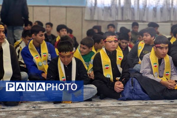 گرامیداشت ایام فاطمیه و هفته بسیج در مدرسه شهید همت؛ ادای احترام به فرهنگ ایثار و معلم شهید احمدرضا کمانی 