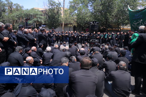 ظهر عاشورایی شهر اولین‌ها