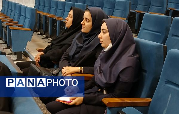  کارگاه آموزشی نحوه تعامل با دانش‌آموزان و بازی‌های گروهی در باقرشهر 