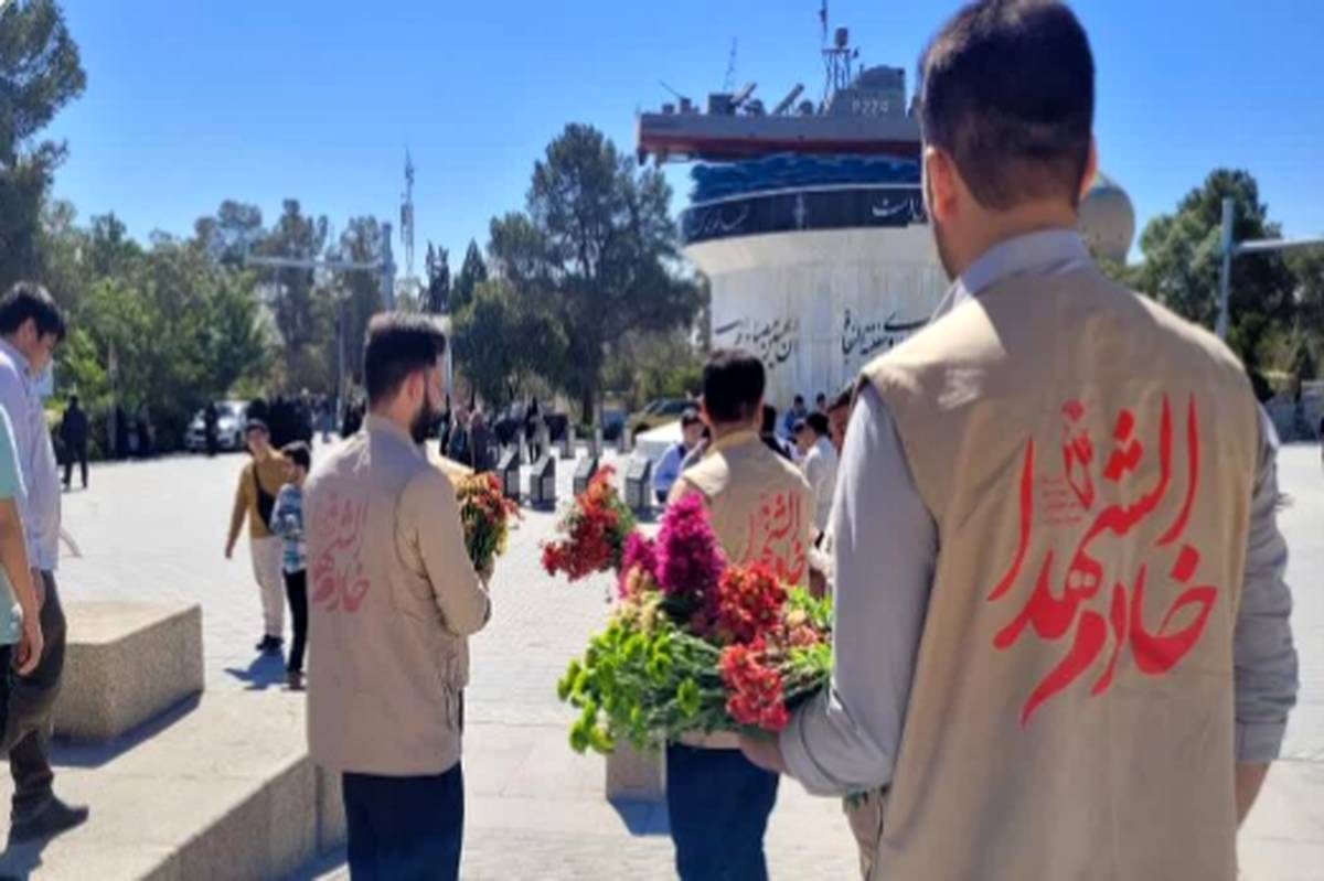 برگزاری مراسم ملی مهمانی لاله‌ها در ۲۰ هزار گلزار شهدا