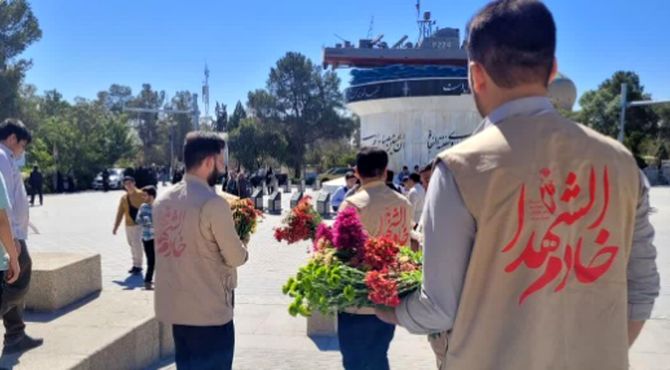 برگزاری مراسم ملی مهمانی لاله‌ها در ۲۰ هزار گلزار شهدا