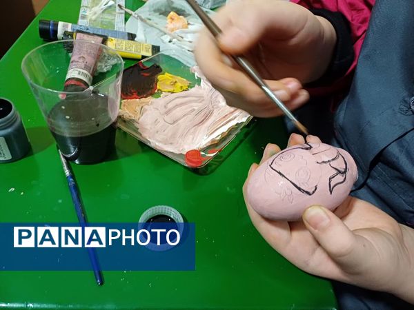 برگزاری جشنواره تخم مرغ رنگی در آموزشگاه دخترانه سارا،ملارد