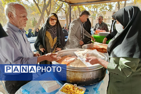 محفل صمیمی کارکنان اداری ناحیه ۴ شیراز به مناسبت روز زن