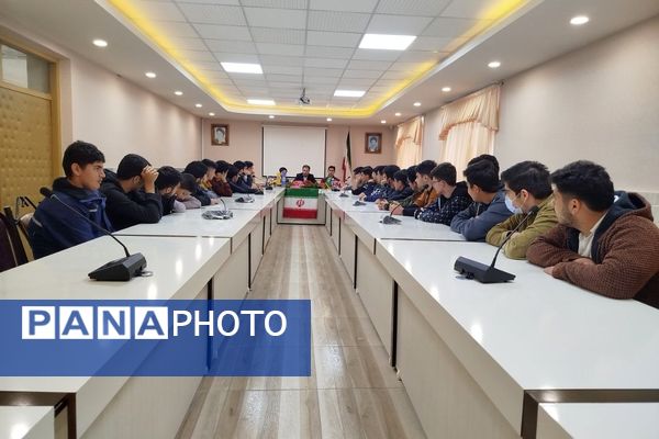 برگزاری جلسه هماهنگی تشکل های دانش‌آموزی دردبیرستان نمونه دولتی شیخ مفیدناحیه یک اردبیل 