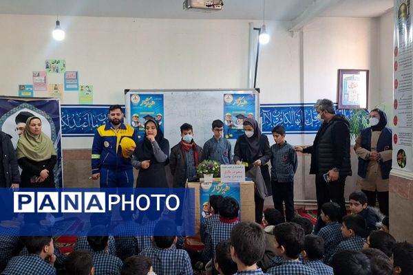 آموزش امروز، سفیران صرفه‌جویی فردا در دبستان ملاصدرا