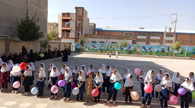 مدرسه نیایش و مهرآفرین لردگان میزبان غنچه‌های نوآموز 