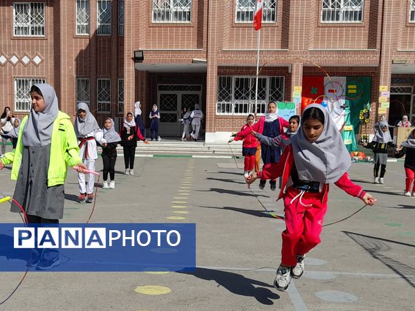 نشاط المپیاد درون مدرسه ای در دبستان پورشهریاری
