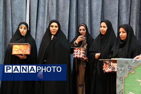 تقدیر از مدیران و فعالان پیشگیری از آسیب‌های اجتماعی شهرک امید صفادشت در نماز جمعه