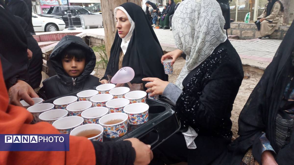 روز مادر، تجلی عشق الهی در سیمای حضرت زهرا(س)
