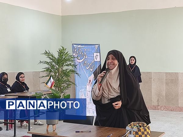 برگزاری باشکوه انتخابات شورای دانش‌آموزی در هنرستان زهرای مرضیه بندرعباس