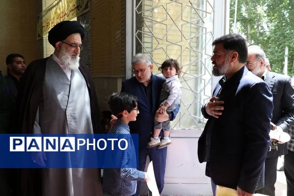 نخستین سالگرد رئیس‌جمهور شهید در مصلای کرج