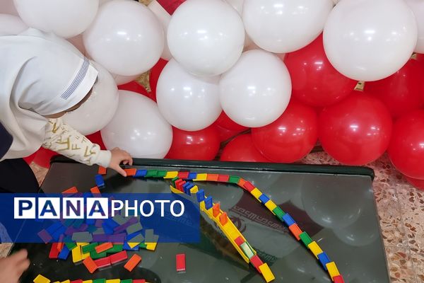 برپایی نمایشگاه صنایع آموزشی و فناوری‌های نوین در دبستان علوی 