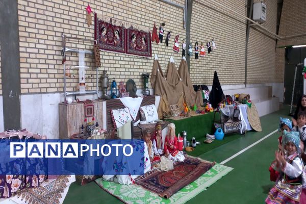 برگزاری جشنواره هویت‌های ملی اسلامی کودکستان‌های شهرستان فاروج