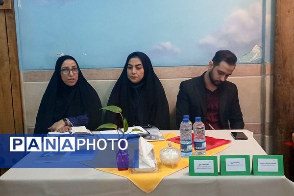 نشست تخصصی کارشناسان فنی و حرفه ای و کاردانش استان تهران در اسلامشهر