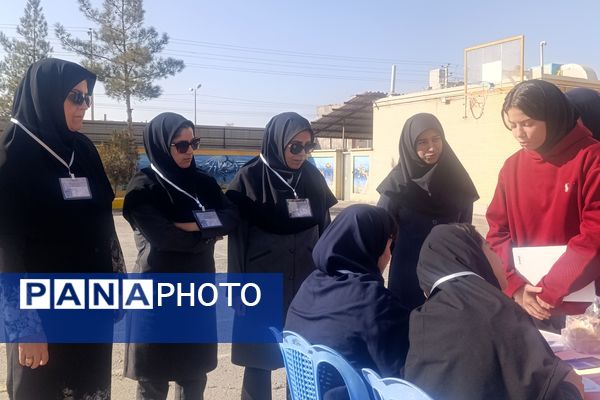 انتخابات شورای دانش آموزی در دبیرستان مهر نیشابور