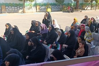 بانوان پرچمدار، نمادی از احترام و هویت ایرانی