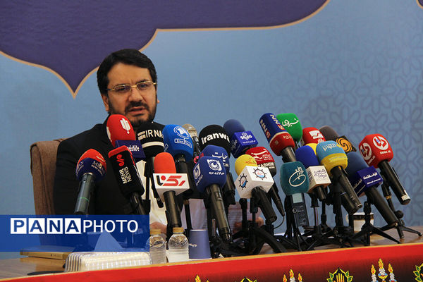 نشست خبری مهرداد بذرپاش وزیر راه و شهرسازی