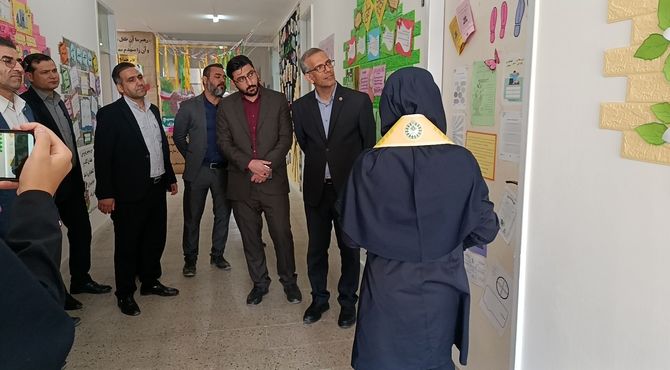 بازدید مسئولین استانی سازمان استعدادهای درخشان در دبیرستان فرزانگان خواف