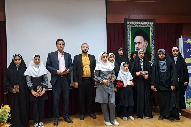 تجلیل از نخبگان قرآنی در نکا