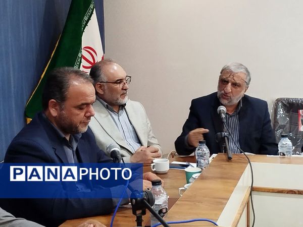 نشست متصدیان کمیسیون های حل اختلاف و حمایت قضایی با سرمایه گذاری استان در کاشمر