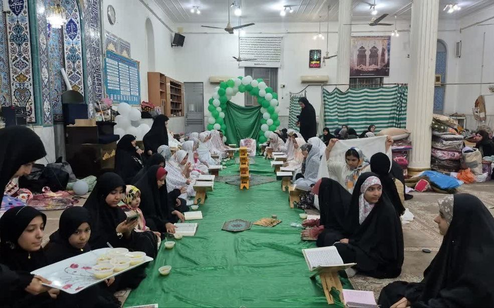 اجتماع دانش آموزان دشت آزادگان در آیین اعتکاف؛ تجدید بیعت با آرمان‌های ناب اسلامی است.