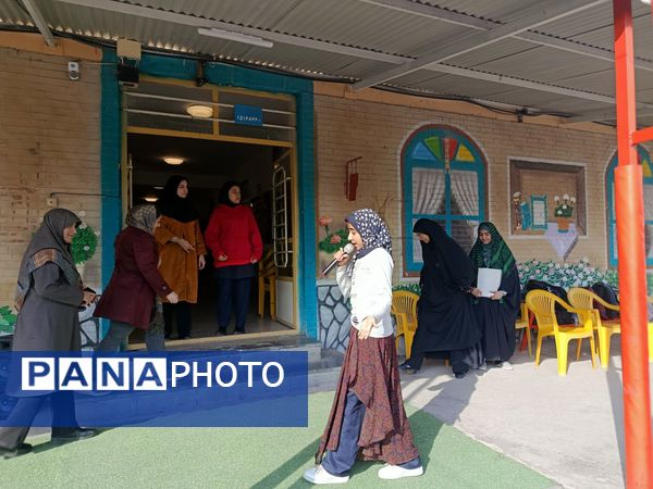 مراسم ولادت حضرت فاطمه‌ و‌ برپایی‌چایخانه‌در‌ دبیرستان وکیلی3 ( یغمای نیشابوری)