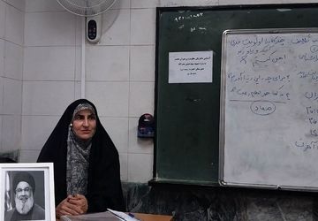 برگزاری جلسات آشنایی با جریان مقاومت در مدرسه حضرت زینب(س) ناحیه یک ری