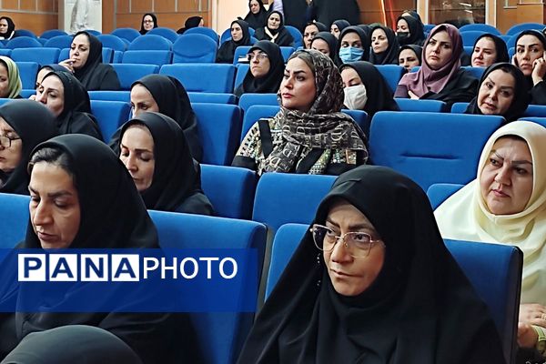 برگزاری جلسه مشاوره و پیشگیری از آسیب های اجتماعی در کانون ملائک شهرستان قرچک