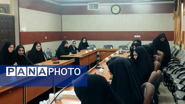 جلسه ویژه دانش آموزان بسیجی شهرستان خلیل‌آباد 