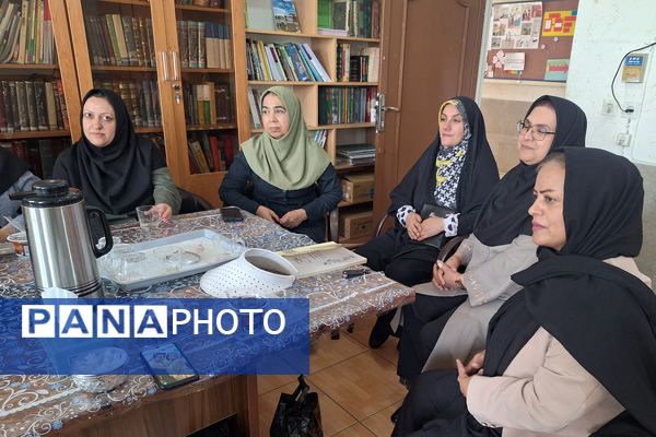 تعامل انجمن اولیا و مربیان در روزهای پایانی سال تحصیلی 