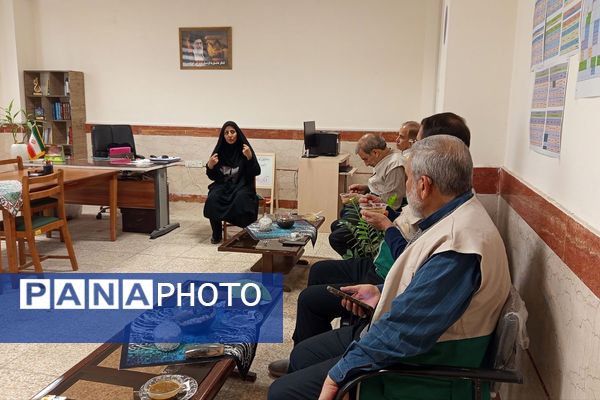 جشن روز مادر و ولادت حضرت زهرا(س) در دبیرستان کریمی شیرازی‌ها با حال‌وهوای چهارشنبه‌های امام‌رضایی